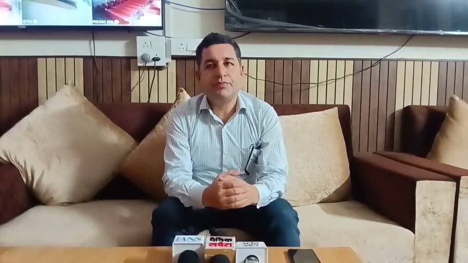 इंदिरा गांधी राष्ट्रीय मुक्त विश्वविद्यालय (इग्नू) में जुलाई 2026 सत्र के लिए प्रवेश लेने के इच्छुक विद्यार्थियों के लिए राहत भरी खबर है। इग्नू ने विभिन्न स्नातक, स्नातकोत्तर, डिप्लोमा एवं प्रमाणपत्र पाठ्यक्रमों में प्रवेश की अंतिम तिथि बढ़ाकर 31 अगस्त 2026 कर दी है। Ajay Himachal News #highlights #himachal
