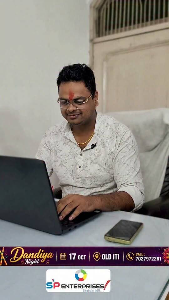 इनको पता लग गया कौन सा बॉलीवुड एक्टर आ रहा है रोहतक 17 अक्टूबर को ओल्ड आईटीआई