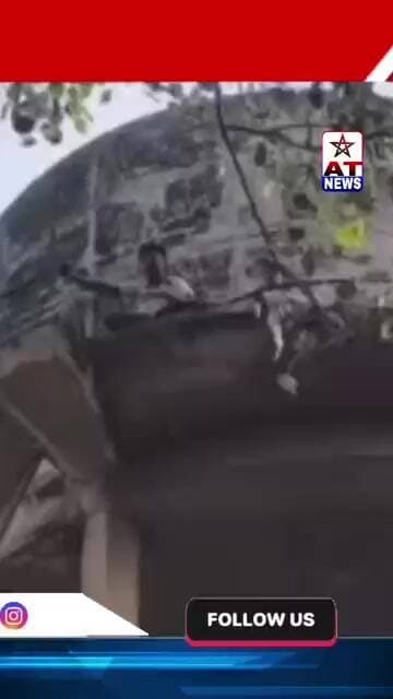 AT News अलीगढ़ टंकी पर चढ़कर युवक ने किया जमकर हंगामा वीडियो वायरल। #aligarh #breakingnews #viral