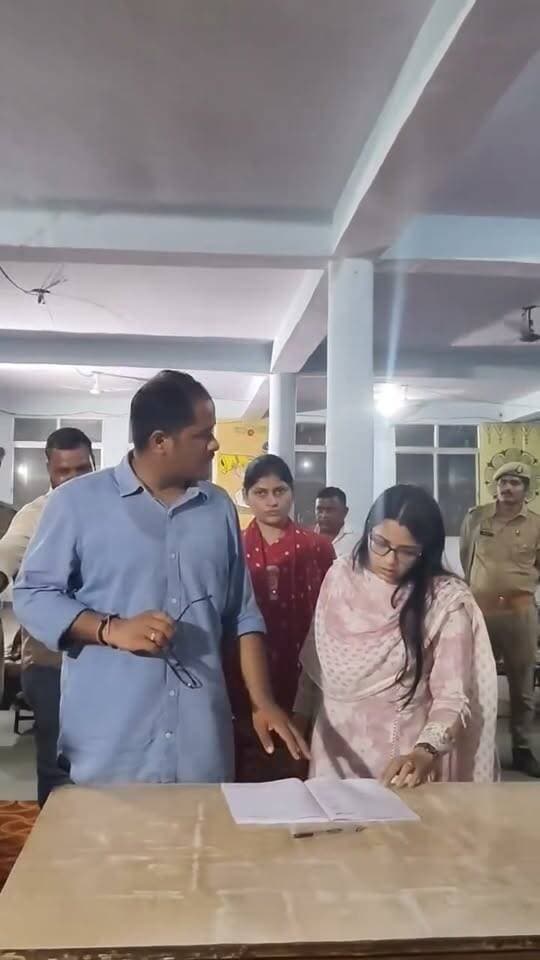 #चित्रकूट
सीतापुर स्थित पर्यटक बंगला के पास रैन बसेरे का डीएम पुलकित गर्ग ने किया स्थलीय निरीक्षण
व्यवस्थाओं का लिया जायजा