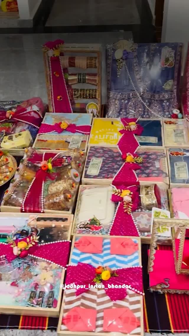 हुक्म आपरो हाथ म्हारे हाथ में रेवे 🥰
#teej #rajasthanicouple #marwadi_style2❤ #teejspecial❤️
