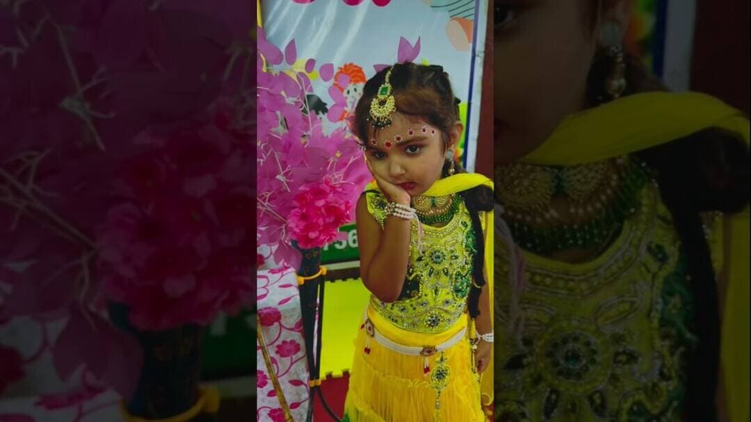 अरे द्वारपालों कन्हैया से कह दो किधर पर सुदामा गरीब आ गया है #viralvideo #videoviral #viral #Shorts