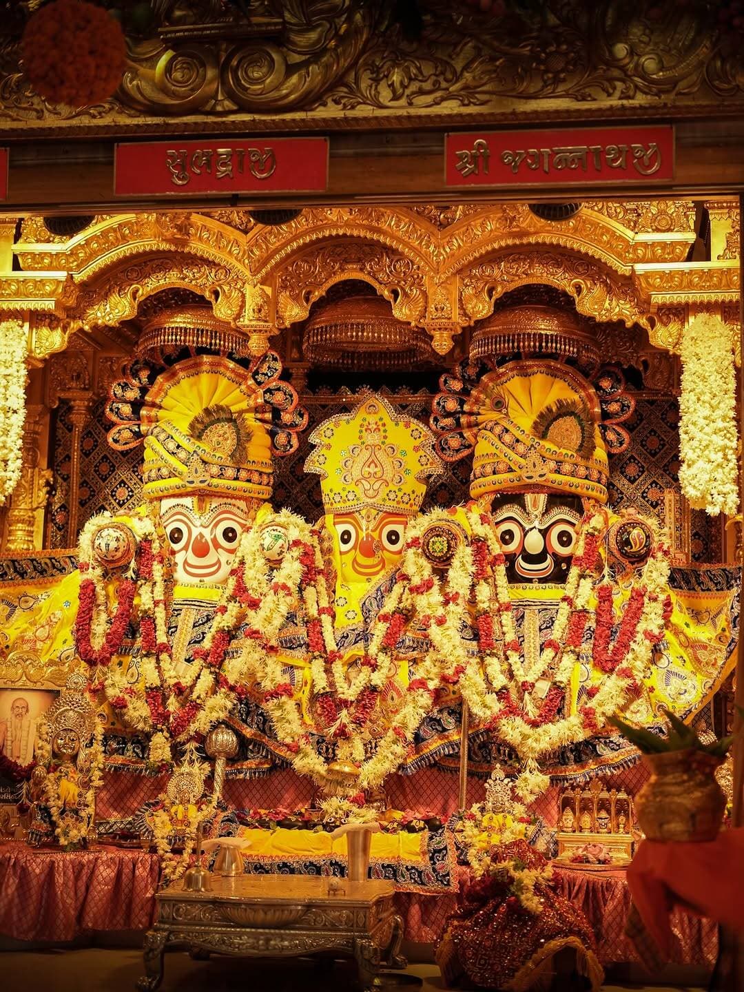 जग के नाथ- जगन्नाथ ⭕️❗️⭕️
.
.
Follow for more content- @aniruddhsinh.06
.
.
Do not repost without permission ❌
.
.
#jagannath #jagannathrathyatra #kanha #ahmedabad