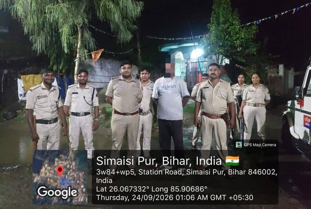 माननीय न्यायालय द्वारा निर्गत NBW वारंटी जितेंद्र कुमार सहनी पिता चुनचुन सहनी साकिन श्रीपुर बहादुरपुर थाना अशोक पेपर मिल जिला दरभंगा को गिरफ्तार किया गया।
APM थाना द्वारा की गई कार्रवाई।
.
.
<nis:link nis:type=tag nis:id=biharpolice nis:value=BiharPolice nis:enabled=true nis:link/> <nis:link nis:type=tag nis:id=darbhangapolice nis:value=Darbhangapolice nis:enabled=true nis:link/> <nis:link nis:type=tag nis:id=haintaiyarhum nis:value=HainTaiyarHum nis:enabled=true nis:link/> Bihar Police Information & Public Relations Department, Government of Bihar Home Department, Govt. of Bihar मिथिला क्षेत्र पुलिस