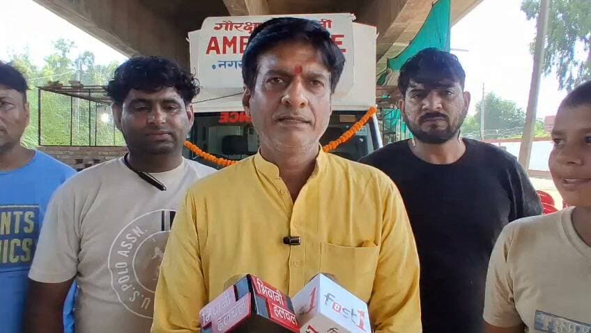 भिवानी में अर्पित, समर्पित भावना से गौसेवा ही नही बल्कि समस्त जीवों की रक्षा में जी जान से जुटे संजय परमार गौसेवक सांसद धर्मबीर सिंह का आभार जताते हुए.....