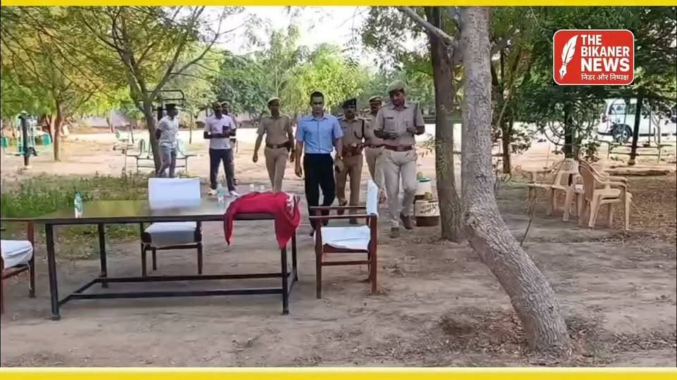 बीकानेर पुलिस की बड़ी कार्रवाई! 8.70 करोड़ से अधिक के मादक पदार्थ किए गए नष्ट
बीकानेर पुलिस ने नशे के खिलाफ बड़ा कदम उठाते हुए भारी मात्रा में अवैध मादक पदार्थों का नष्टीकरण किया है।
कार्रवाई के मुख्य बिंदु:
ड्रग्स डिस्पोजल कमेटी की मौजूदगी में इस नष्टीकरण की कार्यवाही को अंजाम दिया गया।
जिले भर के कुल 15 अभियोगों (मामलों) में जब्तशुदा माल का निस्तारण किया गया है।
नष्ट किए गए मादक पदार्थों की अनुमानित कीमत 08 करोड़ 70 लाख 21 हजार 815 रुपये बताई गई है।
कौनसे मादक पदार्थ हुए नष्ट?
37.457 किलोग्राम डोडा पोस्त
2.115 किलोग्राम गांजा
116.15 ग्राम स्मैक
12.41 ग्राम एमडीएमए (MDMA)
2.37 ग्राम एम.डी.
यह अहम कार्रवाई जिला पुलिस अधीक्षक श्री मृदुल कच्छावा व अन्य पुलिस अधिकारियों की उपस्थिति में नियमानुसार की गई।
"नशे के विरुद्ध निर्णायक प्रहार – सुरक्षित समाज की ओर"
#BikanerPolice #BikanerNews #Bikaner #DrugDisposal #RajasthanPolice #SayNoToDrugs #ActionAgainstDrugs
Bikaner Police Mridul Kachawa IPS