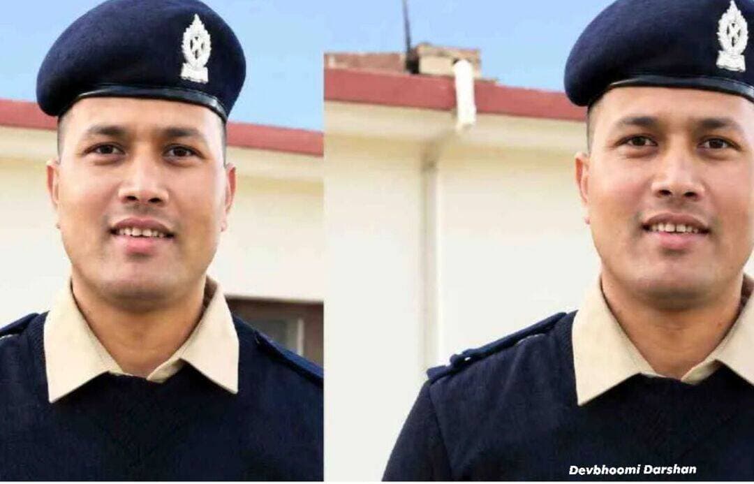 बेहद ह्रदय विदारक घटना जवान ने पत्नी को किया वीडियो कॉल और चली गई जिंदगी...see more