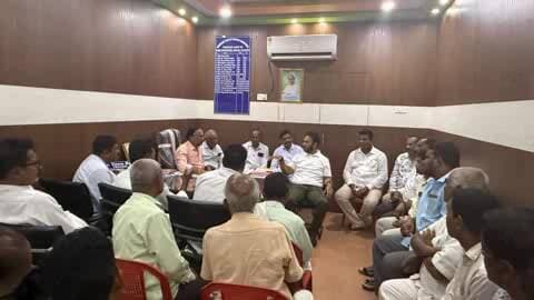 ପାରଳାଖେମୁଣ୍ଡି: ପାରଳାଖେମୁଣ୍ଡି ପୌରପରିଷଦର 16ଟି ୱାର୍ଡ ପୁନର୍ଗଠନ ନେଇ ସ୍ୱତନ୍ତ୍ର ବୈଠକ