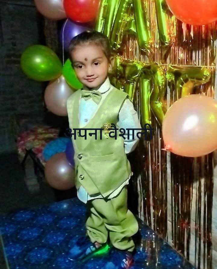 सहदेई बुजुर्ग प्रखंड के गनियारी में बाढ़ के बीच झोपड़ी में सो रहे 4 वर्षीय मासूम को सांप के डंसने से हुई मौत:मृतक राहुल कुमार के पुत्र रेयांश कुमार