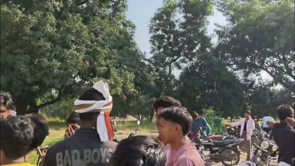 कासगंज-सहावर के ईदगाह के निकट विशाल दौड़ प्रतोयोगिता का हुआ आयोजन,सैकड़ो छात्रों ने लिया भाग।