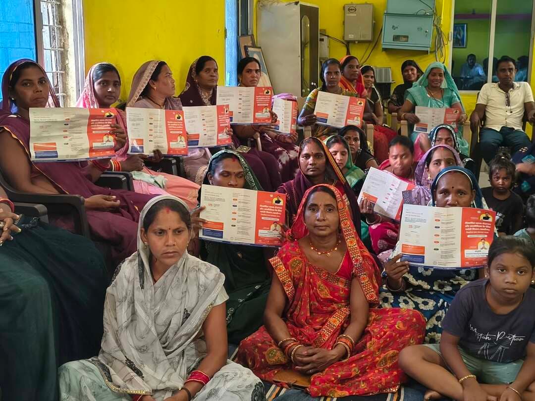 जिले की ग्राम पंचायतों में विशेष ग्राम सभाओं का आयोजन
विकास कार्यों की योजना से लेकर सामाजिक मुद्दों तक, ग्राम सभा में हुई व्यापक चर्चा
विकसित भारत जी राम जी योजना के तहत आगामी पांच वर्षों की ग्राम विकास कार्ययोजना, जल सुरक्षा और रोजगारमूलक परिसंपत्ति निर्माण पर फोकस
CMO Chhattisgarh DPR Chhattisgarh