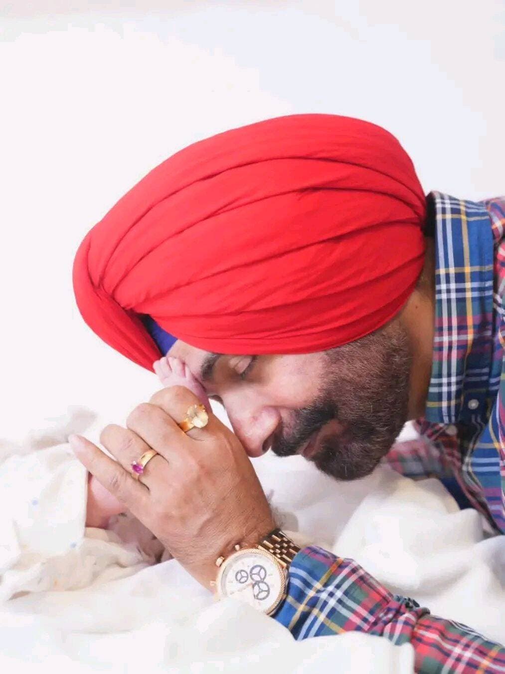 ਨਵਜੋਤ ਸਿੰਘ ਸਿੱਧੂ ਦੇ ਘਰ ਪੋਤੀ ਦੀ ਕਿਲਕਾਰੀ।
ਆਰੀਆ ਸਿੱਧੂ ਰੱਖਿਆ ਨਾਮ