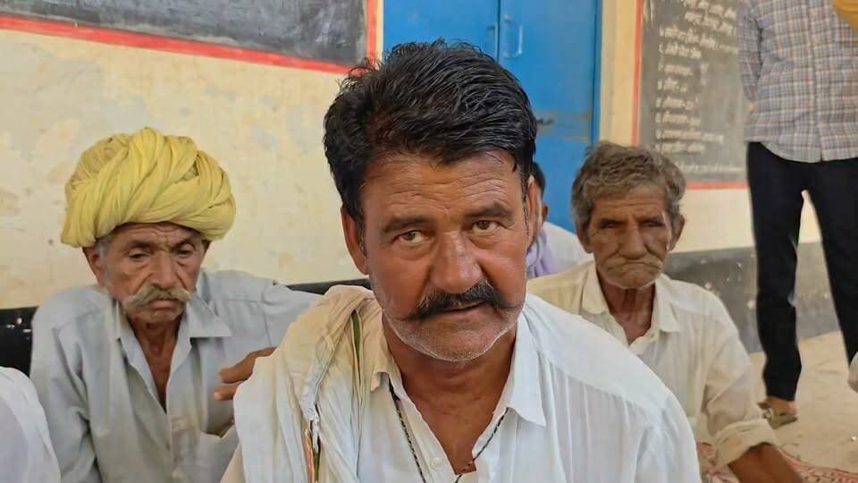 कोलायत क्षेत्र के 3 राजस्व गाँवो ने पंचायतीराज चुनाव 2026 में भाग लेने व वोट का बहिष्कार का निर्णय लिया, जाने पूरी क्या है खबर
#rahulsewagjhajhu #kolayatnews #bikanernews Part 10