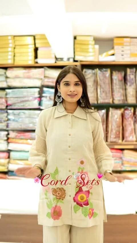 Upgrade your wardrobe with our latest collection of chic, comfortable, and trendy co-ord sets! Whether you’re loving the subtle floral embroideries, statement sleeves, or classic black and neutral tones, we’ve got the perfect fit for every mood.
📍 Available at: G3 Gulshan Mall, Dahod
Drop a ❤️ or DM us for details and pricing!
#g3gulshan #dahod #dahodshopping #humhaina #dahodfashion