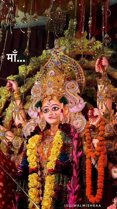 Maa is coming. 🌺🔱
Follow for more @iujjwalmishraa
#maa #navratri #durgamaa #maadurga #explore