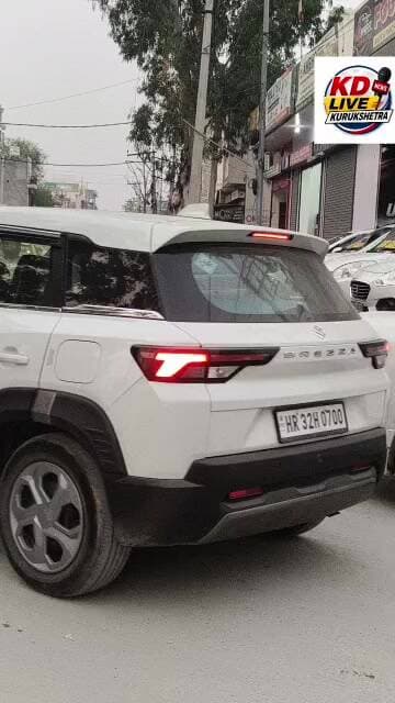 सेन चौक सलारपुर रोड पर कार बाजार व अन्य लोगों द्वारा अति आक्रमण किया हुआ नगर परिषद कृपया इस और ध्यान दें