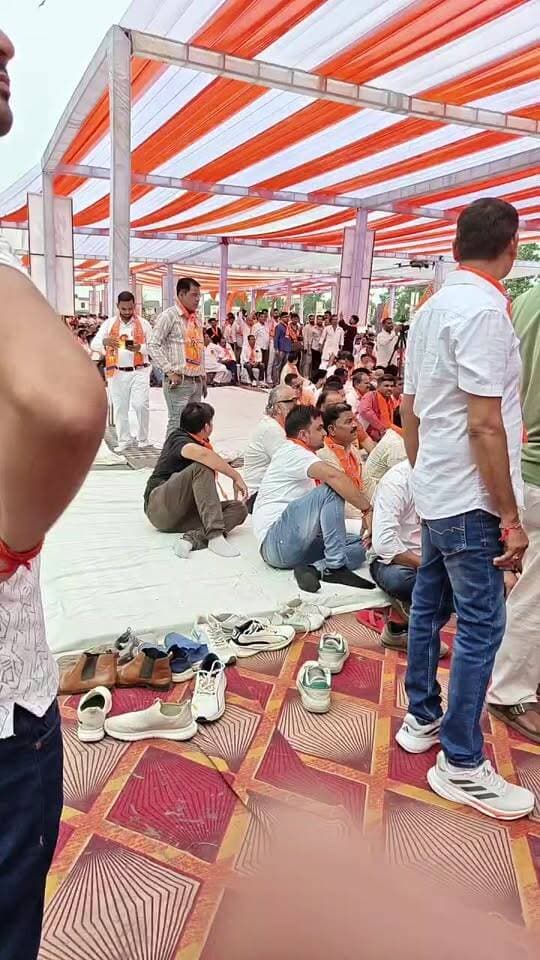 त्यागी भूमिहार ब्राह्मण महाकुंभ 2026 का आयोजन त्रिपुरा वाला सुंदरी के प्रांगण में आयोजित किया जा रही थी तस्वीर आप हमारे चैनल के माध्यम से देख रहे हैं
#everyonefollowers #everyone #trendingreels #BJPGovernment