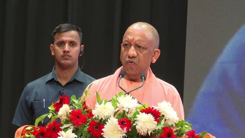 गोरखपुर से सीएम योगी लाइव