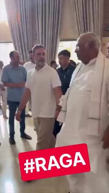 दिल्ली की सड़कों पर उमड़ा जनसैलाब जय हिंद, जय संविधान! @rahulgandhi #raga #DelhiNews #protest