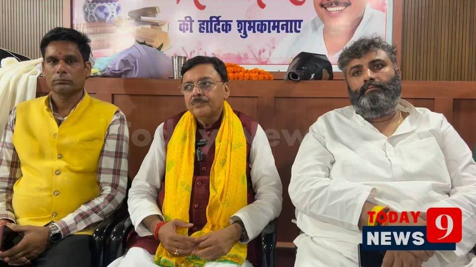 पूर्व विधायक राजेश शुक्ला को जन्मदिन की बधाई देने किच्छा कार्यालय पहुंच रहे समर्थक, लगा बधाई देने वालों का तांत Rajesh Shukla