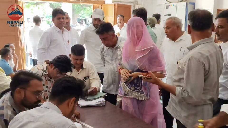 जालोर में राज्य निर्वाचन आयोग के निर्देशानुसार पंचायतीराज संस्थाओं के आम चुनाव-2026 के तहत मंगलवार को जिले में द्वितीय चरण में होने वाले जिला परिषद एवं पंचायत समिति सदस्यों तथा पंच-सरपंच पदों के निर्वाचन के लिए नामांकन शुरू।
