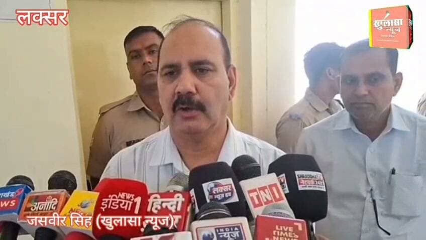 लक्सर की दो ग्राम पंचायतों में उपचुनाव का परिणाम घोषित! रायसी में ऋतु रानी तो अकौढ़ा खुर्द में रेखा रानी ने मारी बाजी,जीत के बाद ढोल-नगाड़ों के साथ जश्न
