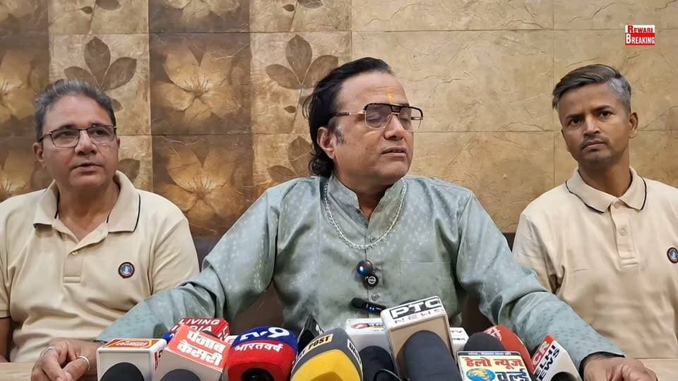 सिग्नेचर गुरु#सिग्नेचर गुरु का दावा #विधायक लक्ष्मण सिंह यादव को मैंने पहुंचाया विधानसभा में #ज्ञानेश कुमार बने रहेंगे अपनी कुर्सी पर #जानिए और क्या क्या बोले#सिग्नेचर गुरु#रमेश राही #आप सबका भाई
#Rewariupdate #rewaribreaking #haryananews #foryou #nonfallwers #facebookreel