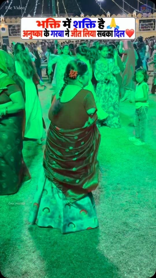 एक हाथ और एक पैर नहीं, फिर भी अनुष्का ने गरबा से जीत लिया सबका दिल ❤️🔥 Navratri
Ajmer Navratri Garba,
Inspirational Dance Video,
Ajmer Garba Festival,