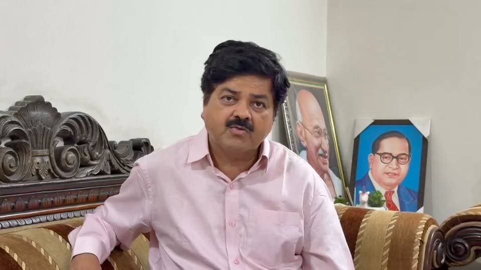इंडिया गेट पर अंकिता के माता-पिता से मिले राहुल गांधी, गोदियाल ने दिया धन्यवाद*
