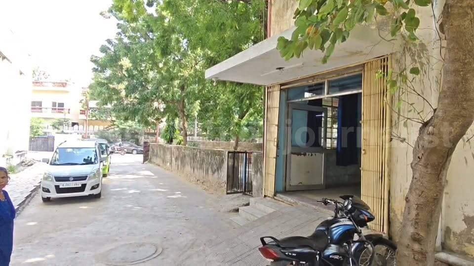 जेएलएन अस्पताल में श्वानों का आतंक, पांच लोग घायल !
#RajasthanNews #LatestNews #ajmer #jLN