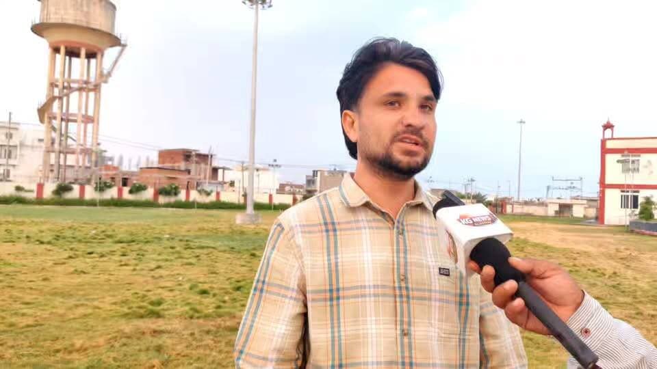 खाद को लेकर हाहाकार,
किसानों ने उठाई आवाज, धमकियों से बढ़ा आक्रोश,
खाद की समस्या से परेशान किसानों ने सौंपा ज्ञापन, अब कार्रवाई का इंतजार,
आखिर किसानों को क्यों मिल रही हैं धमकियां? क्या किसानों को मिलेगा न्याय
आपकी क्या राय है? कमेंट में जरूर बताएं,
#TonkNews #KisanNews #खादसंकट #किसान #Niwai #RajasthanNews #KGNewsRajasthan
CMO Rajasthan Bhajanlal Sharma Kirodi Lal Meena Naresh Meena Government of Rajasthan PCC Rajsthan Kajor Gurjar Journalist PMO India #TonkNews #RajasthanNews #BreakingNews #KGNewsRajasthan #tonk #NareshMeena Ramraj Jat Dagoliya Rlp Shankar Lal Narolia Rlp Kaluram Jakhar Rlp Sharwan SD Jaat Rlp Gajendra Chhaba Rlp
Hanuman Beniwal Speaker of Lok Sabha