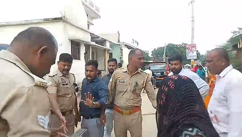 वायरल वीडियो
Public maharajganj
#Maharajganj #Paniyara #ViralVideo #BreakingNews #UPNews #PublicMaharajganj #everyone #follower #NewsUpdate