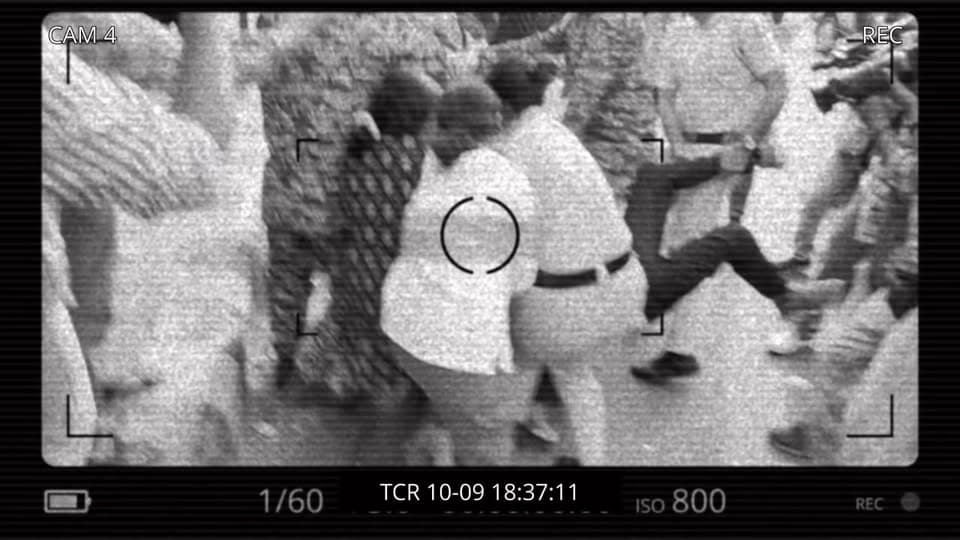 चोरों को बचाने के लिए, प्रोटेस्टर को दरिंदों की तरह घसीटते हुए दिल्ली पुलिस!!