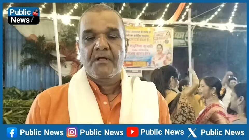 डांडिया में डिप्टी मेयर संग एक साथ थिरकी सास,बहू और बेटी,खूब लिए मजे