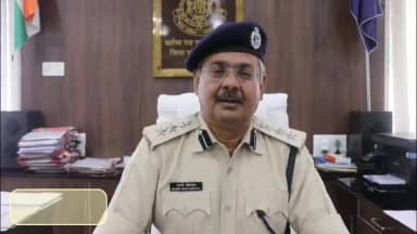 सतर्क रहे, सुरक्षित रहे, जागरूक रहे।
...
सायबर सुरक्षा के लिए 3 सूत्र अपनाए जागरूकता, सावधानी और सहभागिता।
आइए, जाने कैसे सायबर अपराध से बचें:- पुलिस अधीक्षक श्री रामजी श्रीवास्तव
#शहडोल #shahdol