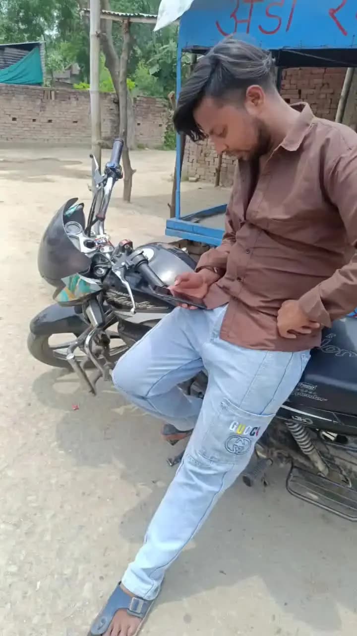 #बधाई हो #आपकी #गाड़ी #चोरी हो गई #comedy #funny #trending #viral #funnymoment #funnyreel #memes #fun