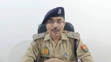 #amethipolice थाना गौरीगंज पुलिस द्वारा #ऑपरेशन_चक्रव्यूह के तहत चोरी का खुलासा करते हुये अन्तर्जनपदीय 04 अभियुक्तों की गिरफ्तारी व उनके कब्जे से बरामदगी के संबन्ध में #AddlSP_अमेठी श्री ज्ञानेन्द्र कुमार सिंह द्वारा दी गयी बाइट। https://t.co/Zgbjdw7kAH
