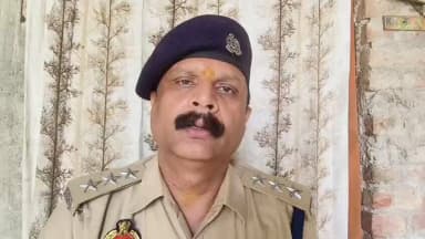 #amethipolice थानाक्षेत्र अमेठी के रणवीरनगर जगंल रामनगर में एक युवती का शव मिलने पर परिजनों से तहरीर प्राप्त कर पंचायतनामा व अन्य आवश्यक विधिक कार्यवाही के संबंध में क्षेत्राधिकारी अमेठी श्री मनोज कुमार मिश्रा द्वारा दी गयी बाइट। https://t.co/N3u7eDyOda