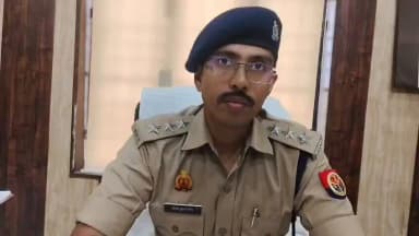 #amethipolice थानाक्षेत्र मोहनगंज अन्तर्गत तिलोई नहर के पास एक मानसिक रूप से विक्षिप्त महिला का शव मिलने पर थाना मोहनगंज पुलिस द्वारा शव को पोस्टमार्टम हेतु भेजकर अन्य आवश्यक विधिक कार्यवाही के संबंध में क्षेत्राधिकारी तिलोई श्री दिनेश कुमार मिश्र द्वारा दी गई बाइट। https://t.co/aCvTCrq3M5