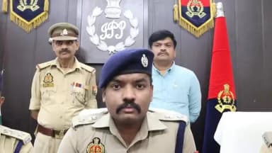 थाना अमेठी पुलिस व स्वाट/सर्विलांस टीम द्वारा हत्या में वांछित अभियुक्त की गिरफ्तारी व कब्जे से मृतका का मोबाइल फोन की बरामदगी एवं गिरफ्तार करने वाली पुलिस टीम को 25,000 रुपये पुरस्कार की घोषणा के संबंध में पुलिस अधीक्षक अमेठी श्री सरवणन टी. द्वारा दी गयी बाइट।
#amethipolice https://t.co/HUZcw8VsxP