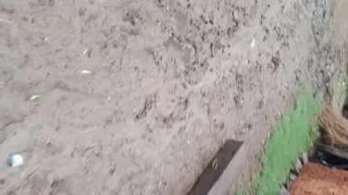 70 se 80 Sal se Yahi Dasha Hai Rasta ki Hame Sadak chahie