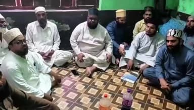 नरपत नगर में लगने वाले तीन पेड़ों पर उर्स के नाम पर हो रही बदतमीजी के खिलाफ उलेमाओं ने की मीटिंग