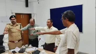सी ई ओ जिला पंचायत एवं प्रभारी कलेक्टर ने कलेक्टर सभागार में अधिकारियों , कर्मचारियों को दिलाई नशा नही करने की शपथ
@CMMadhyaPradesh
@JansamparkMP
@socialwelfaremp
#उमरिया
#umaria