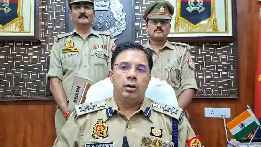 #PoliceAction
#AyodhyaPolice
अभियान त्रिनेत्र के तहत क्षेत्र में स्थापित CCTV कैमरो की मदद से व साक्ष्य संकलन कर #थाना_को0_रूदौली पुलिस ने अज्ञात हत्या की घटना का सफल अनावरण करते हुए 1अभियुक्त व 1अभियुक्ता को किया गिरफ्तार।
#SSP_अयोध्या की बाईट।
#UPPolice
https://t.co/EoUnWT8KzW https://t.co/o6M27nVhXa
