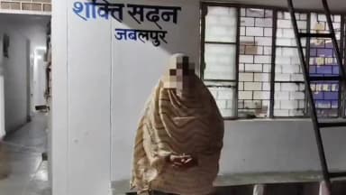 जबलपुर: जबलपुर में पिता ने बेटी का किया यौन शोषण, मासूम ने बनाया वीडियो; पुलिस ने सुरक्षा के बजाय नरक में धकेला