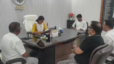 लहरपुर: लहरपुर में कांवड़ यात्रा की तैयारियों को लेकर व्यापार मंडल सक्रिय, एसडीएम को सौंपा ज्ञापन