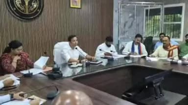 भदोही: नए एसडीएम की तैनाती, 30 बूथ खत्म, किसानों को योजनाओं का लाभ मिला, 16 लोग गिरफ्तार