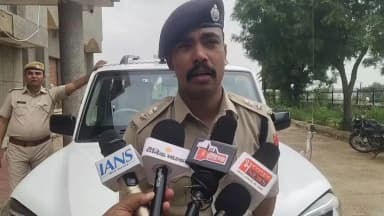 थाना #गोपालगढ़ क्षेत्र में स्थित #मील मदरसा में सेप्टिक टैंक हादसे के संबंध में बाइट
#DeegPolice
#RajadthanPolice
@PoliceRajasthan https://t.co/wEBNS4zLiQ