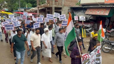 कट्ठीवाड़ा: कठ्ठीवाड़ा में NEET पेपर लीक के विरोध में युवाओं ने राष्ट्रपति को दिया ज्ञापन