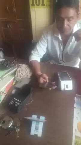 ये वीडियो पीपली अहिरान समिति का है यहां जबरदस्ती नैनो यूरिया दिया जा रहा है मना करने के बाद भी दिया जा रहा जबकि@
